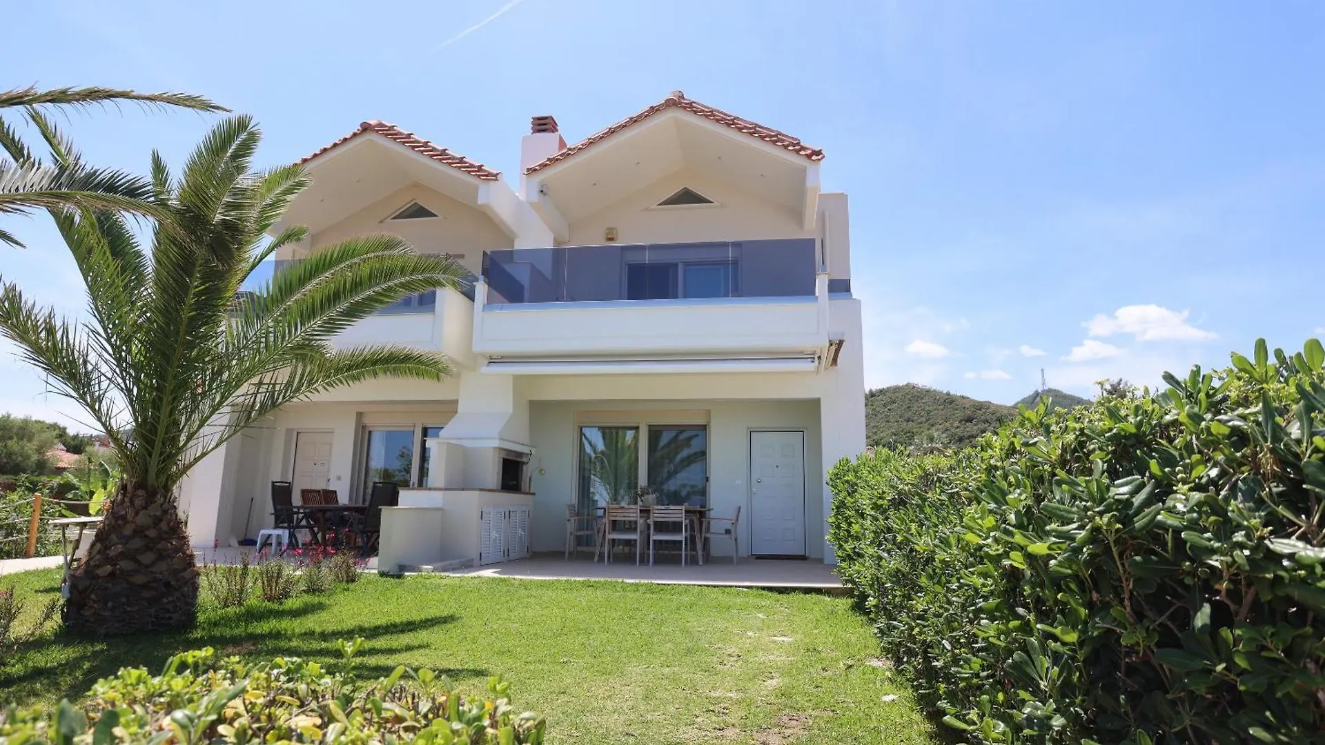 Villa The View - Beachfront, 5 Bedrooms, Bbq, View Pefkohóri