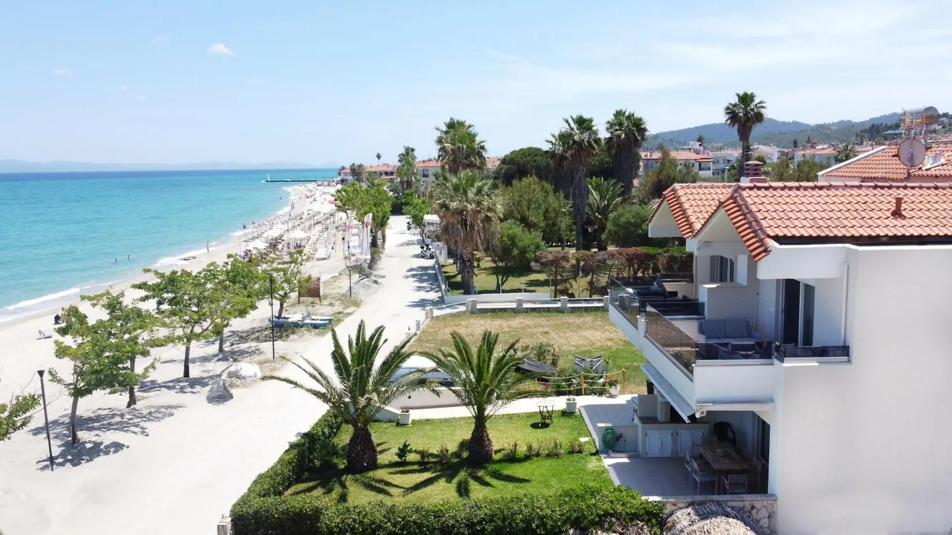 Villa The View - Beachfront, 5 Bedrooms, Bbq, View Pefkohóri